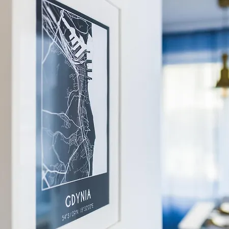 Przylesny Przy Dworcu Z Miejscem Postojowym Daire