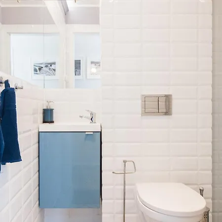 Przylesny Przy Dworcu Z Miejscem Postojowym غدينيا