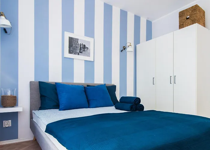 Przylesny Przy Dworcu Z Miejscem Postojowym * グディニャ